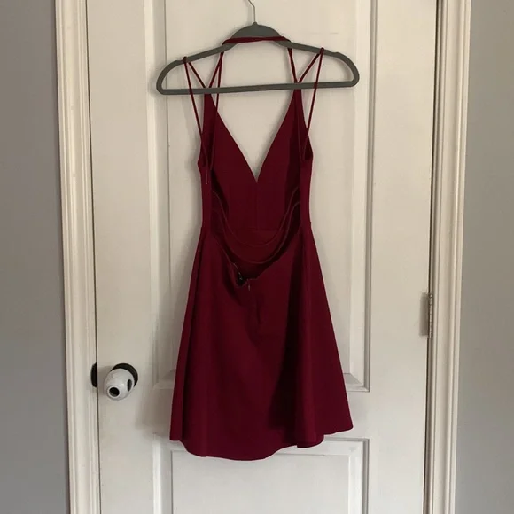 Maroon Lulus dress - Picture 2 of 3